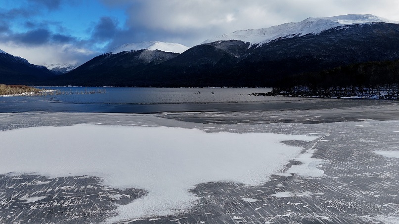 Lago Escondido Congelado